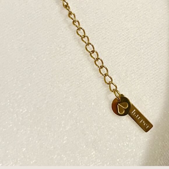 Hey Harper Gold-Plated Stainless Steel Heart Pendant Necklace - Picture 4 of 4